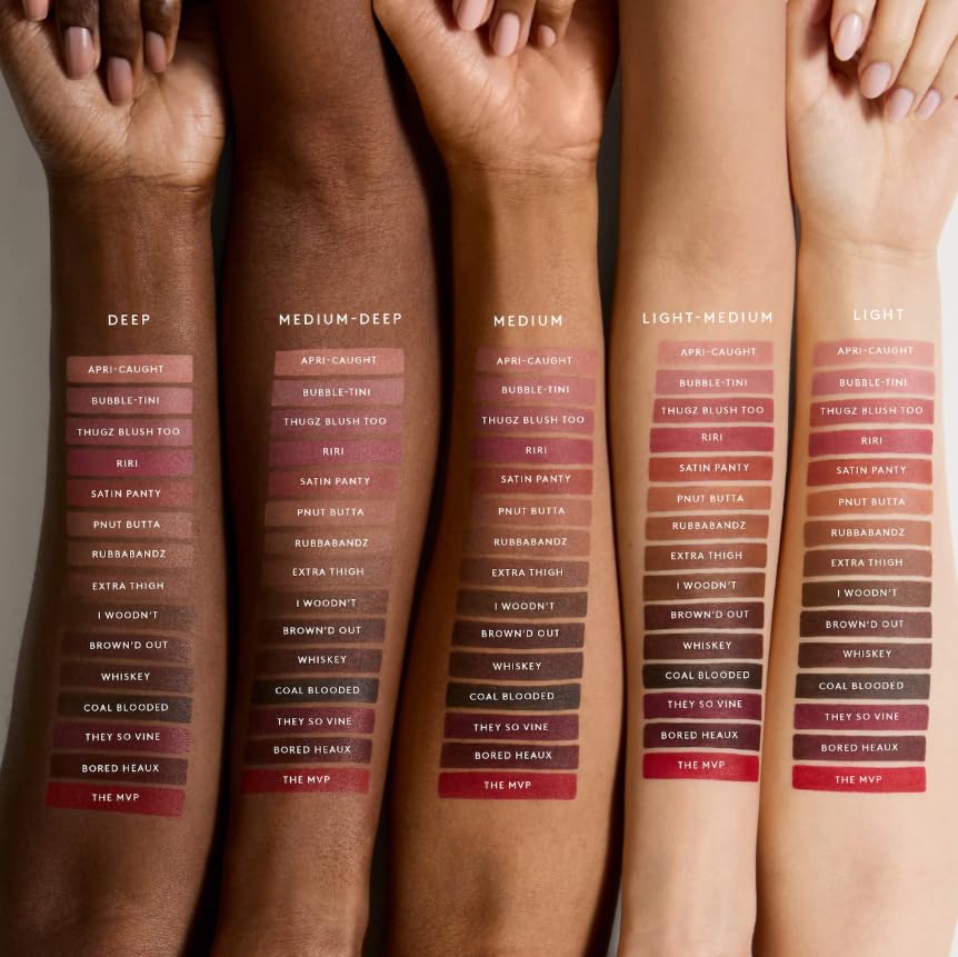 Trace'd Out par Fenty Beauty, crayon contour lèvres longue tenue framboise, couleur durable sans bavure.