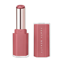 Fenty Beauty Gloss Bomb Stix offre une brillance éclatante et une couleur vibrante pour lèvres.