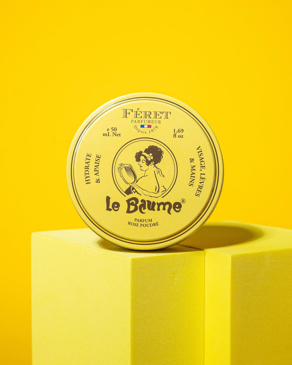 Hydratation en profondeur avec Feret Parfumeur – lèvres, mains et cuticules.
