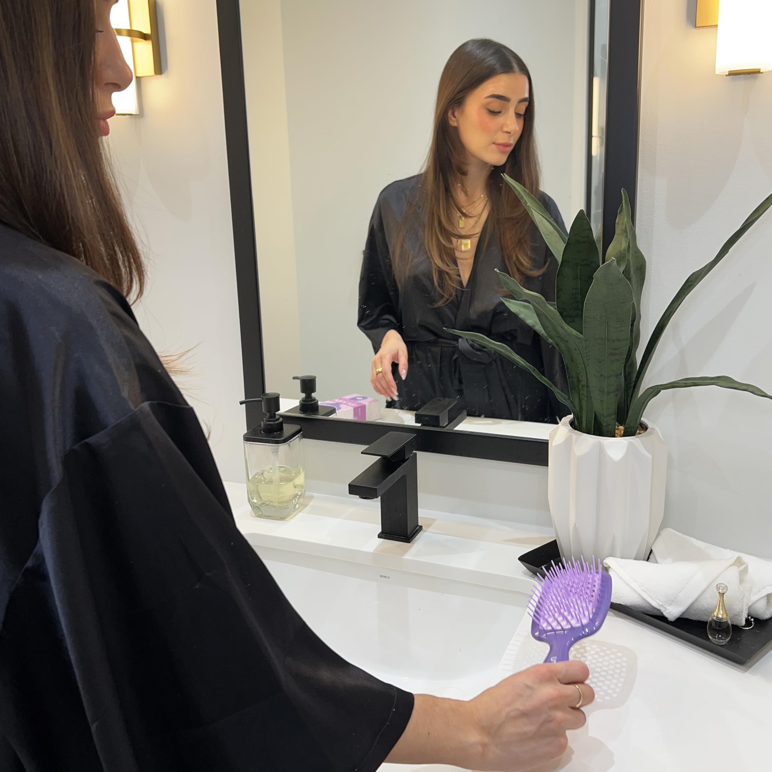 47 mini-brins — brosse FHI Heat, finition lisse.