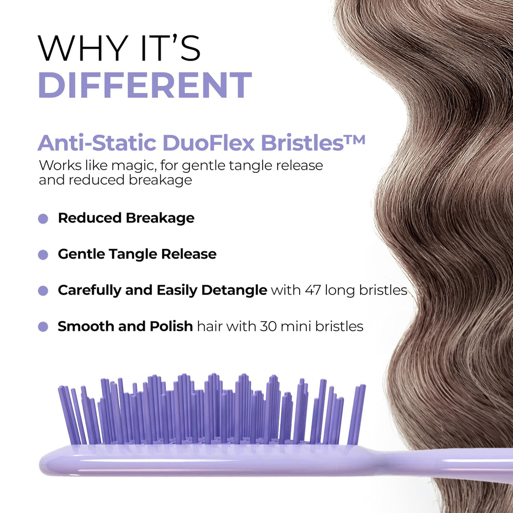Brosse UNBRUSH mini detangleur pour cheveux secs, usage polyvalent.