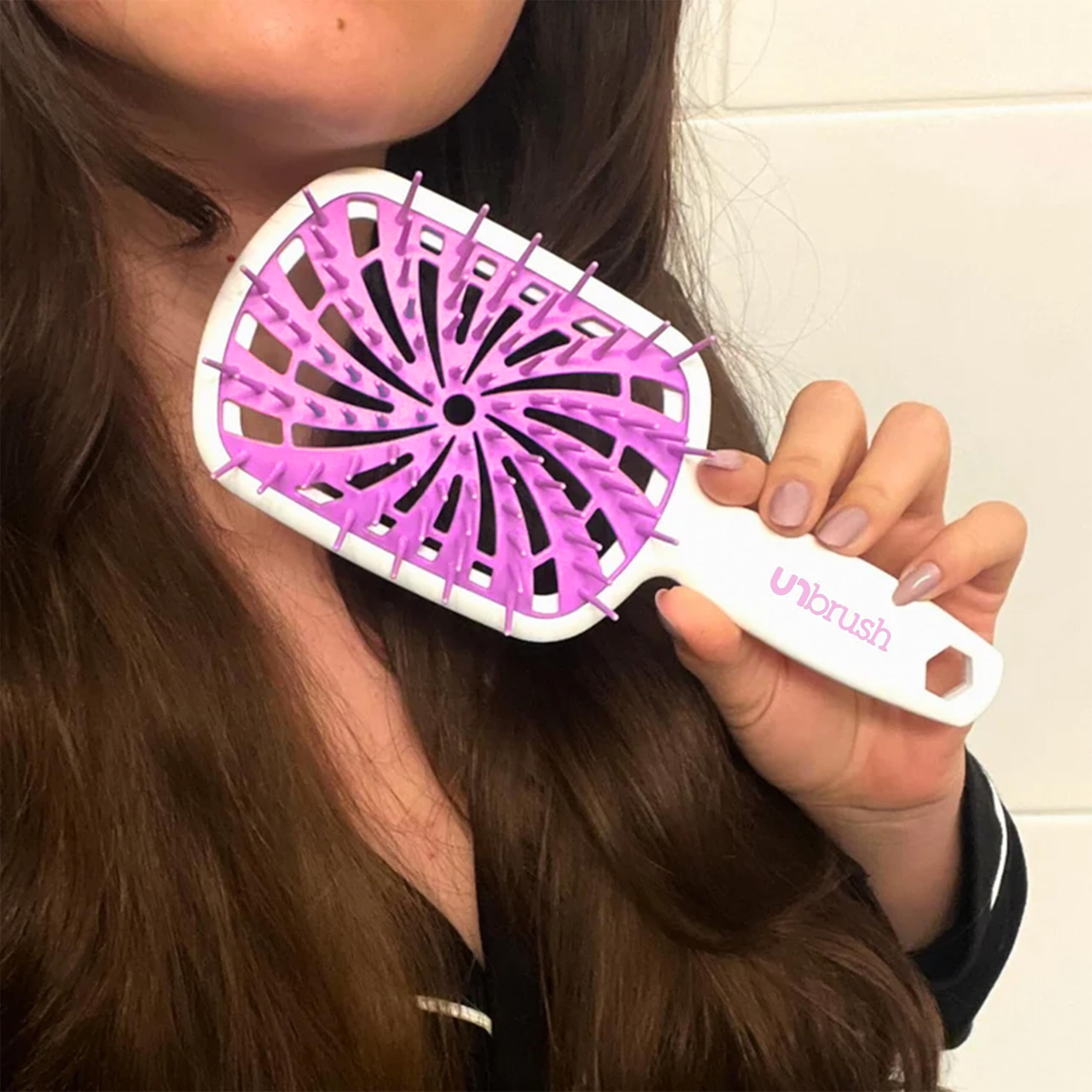 FHI Heat UNbrush Plus detanglage sur cheveux mouillees en douceur