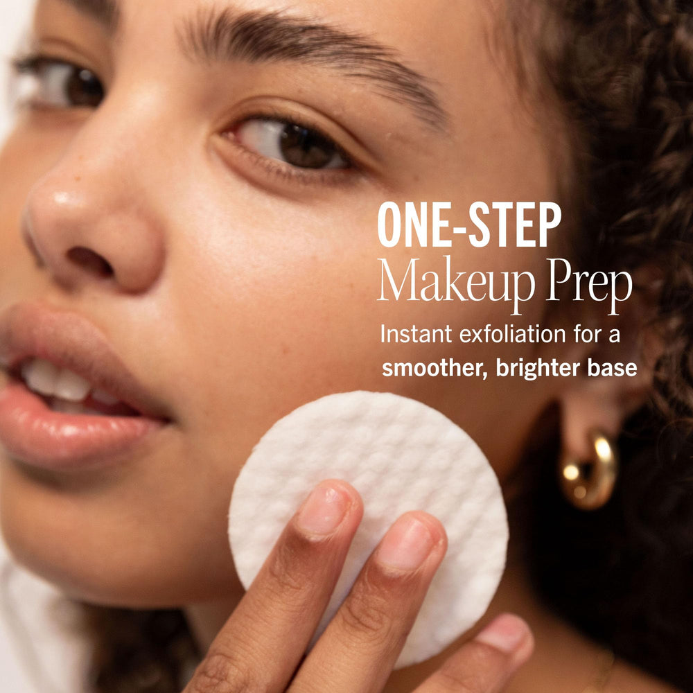 Acides glycolique et lactique First Aid Beauty pour exfolier en douceur.