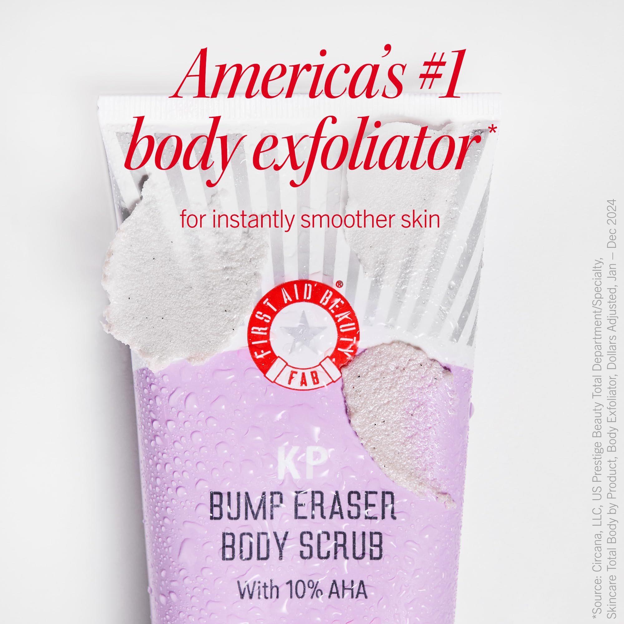 Gommage exfoliant corps First Aid Beauty, révèle une peau plus lisse.