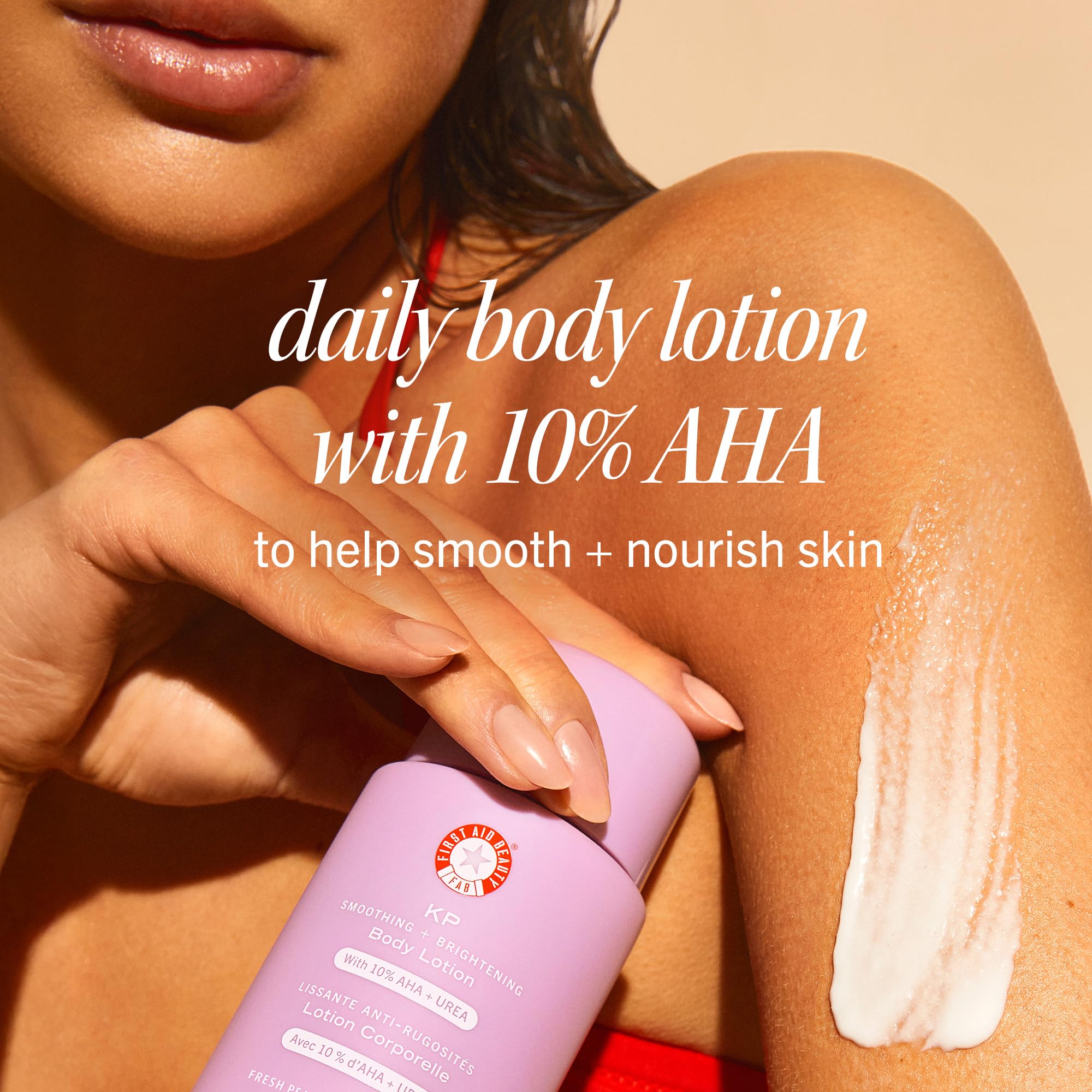 First Aid Beauty KP Smoothing – Texture crème riche prête à nourrir peau rugueuse