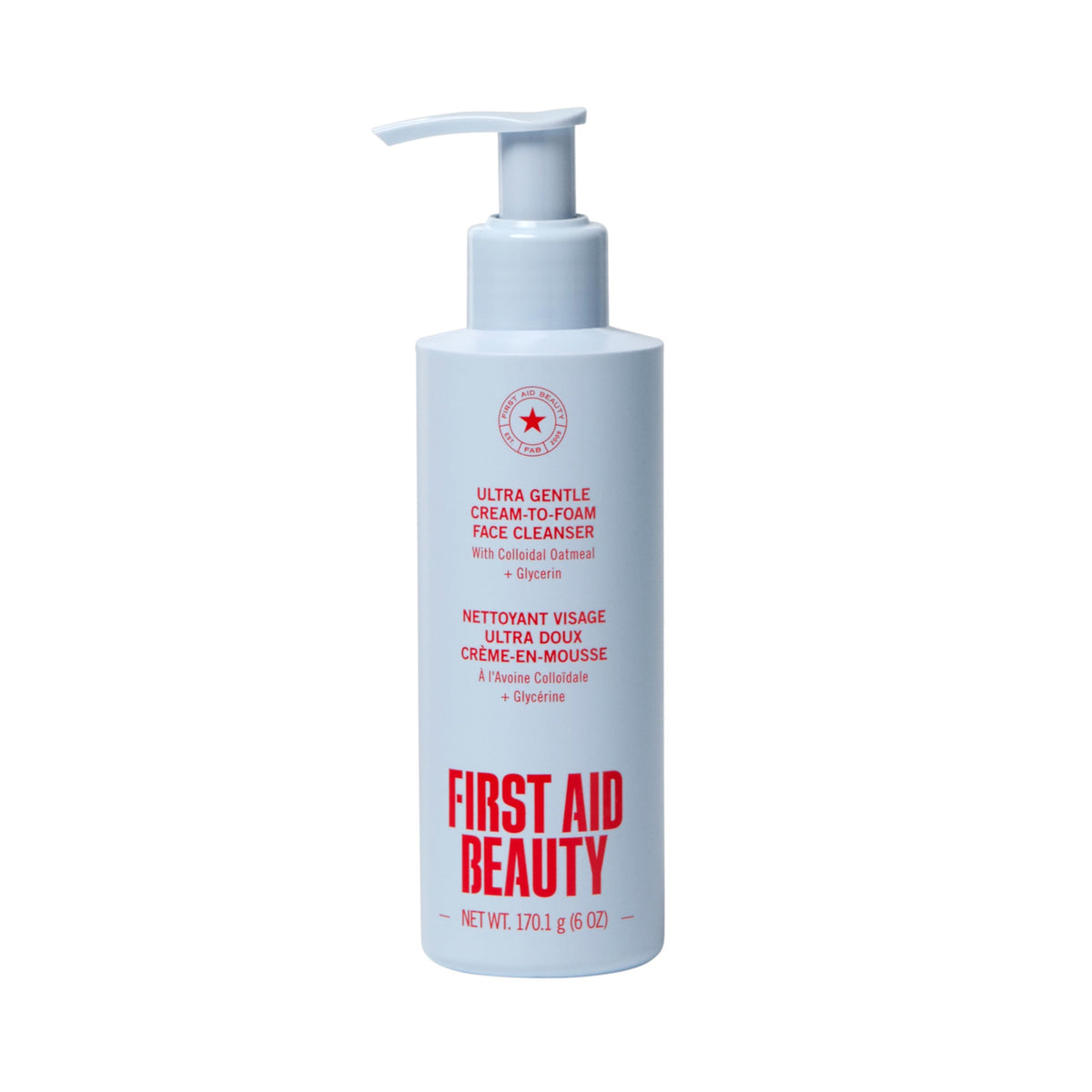 First Aid Beauty nettoyant visage crème-mousse dans bouteille; démaquille en douceur et hydrate.