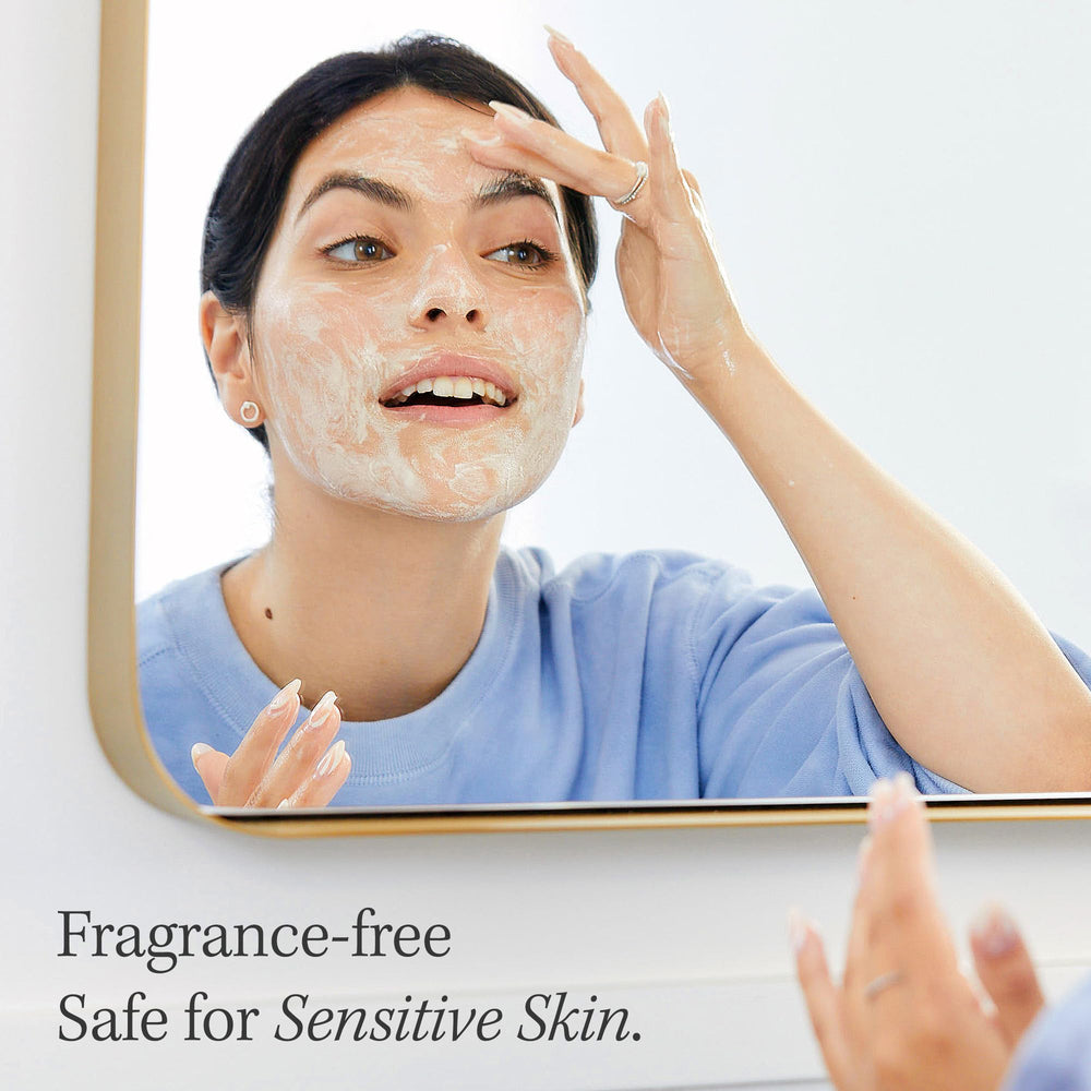 Arriere-plan botanique valorisant les ingredients du Cleanser.