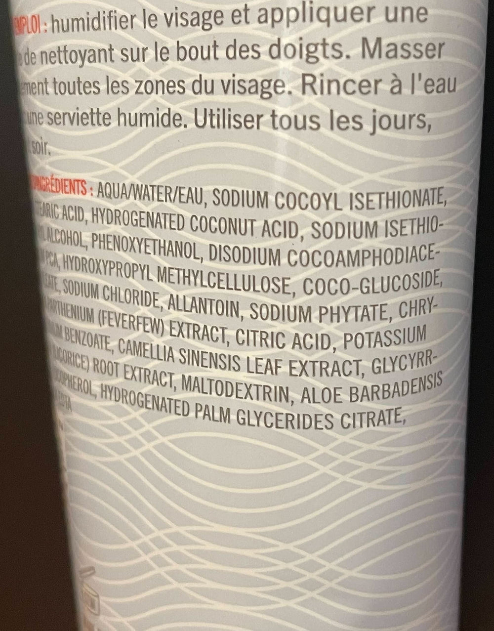 Convient pour peau sensible, Pure Skin Face Cleanser de First Aid Beauty.