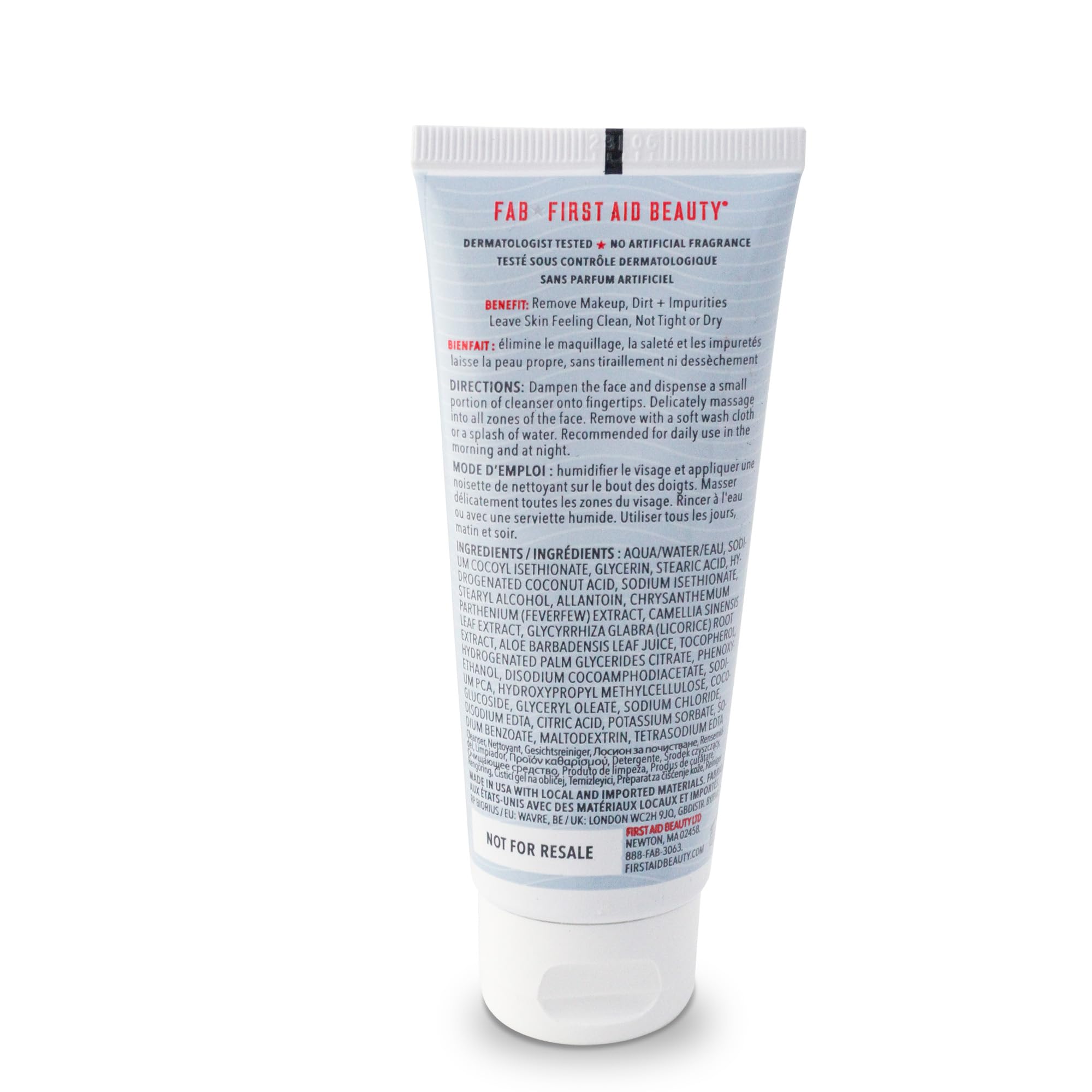 Sensation douce du Pure Skin Face Cleanser, peau prête au soin.