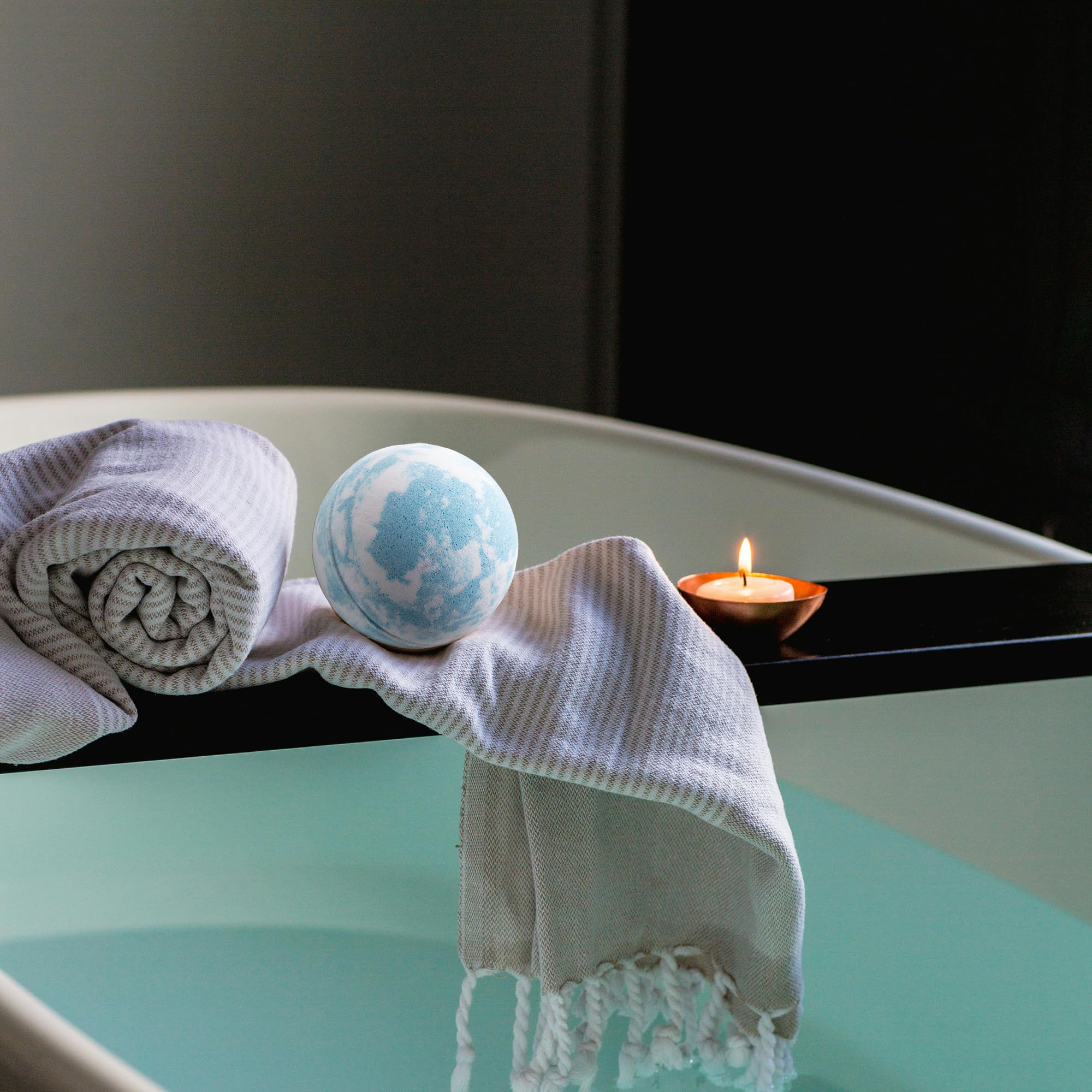 FlowBredolent bombe-bain gardenia : arôme floral élégant et hydratation légère
