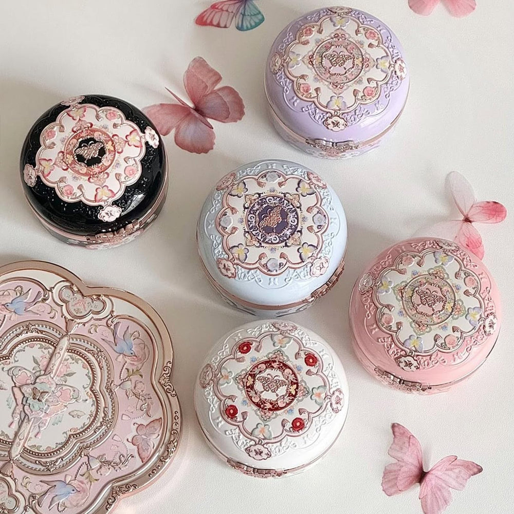 Flower Knows embossage 3D papillon, coffret doré élégant.