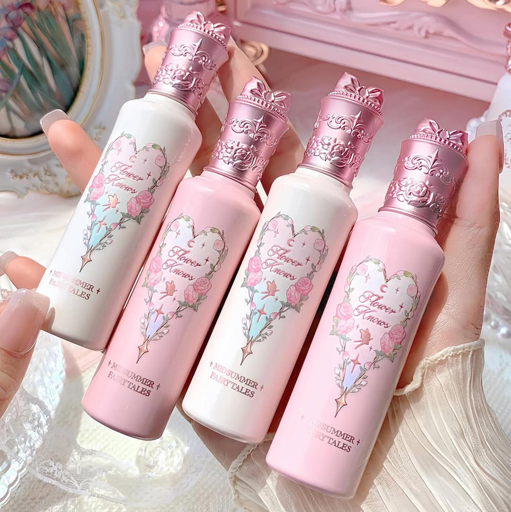 Flower Knows Illuminateur liquide fini nacre satiné sur le visage.