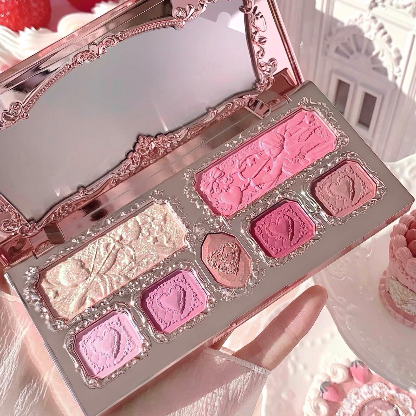 Swatches Flower Knows Strawberry Cupid test teint et couleur riche