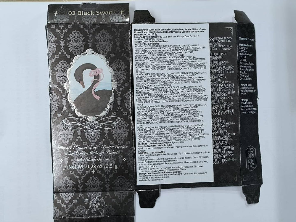 Flower Knows Swan Ballet Palette échantillon clair — planifiez facilement vos maquillages.