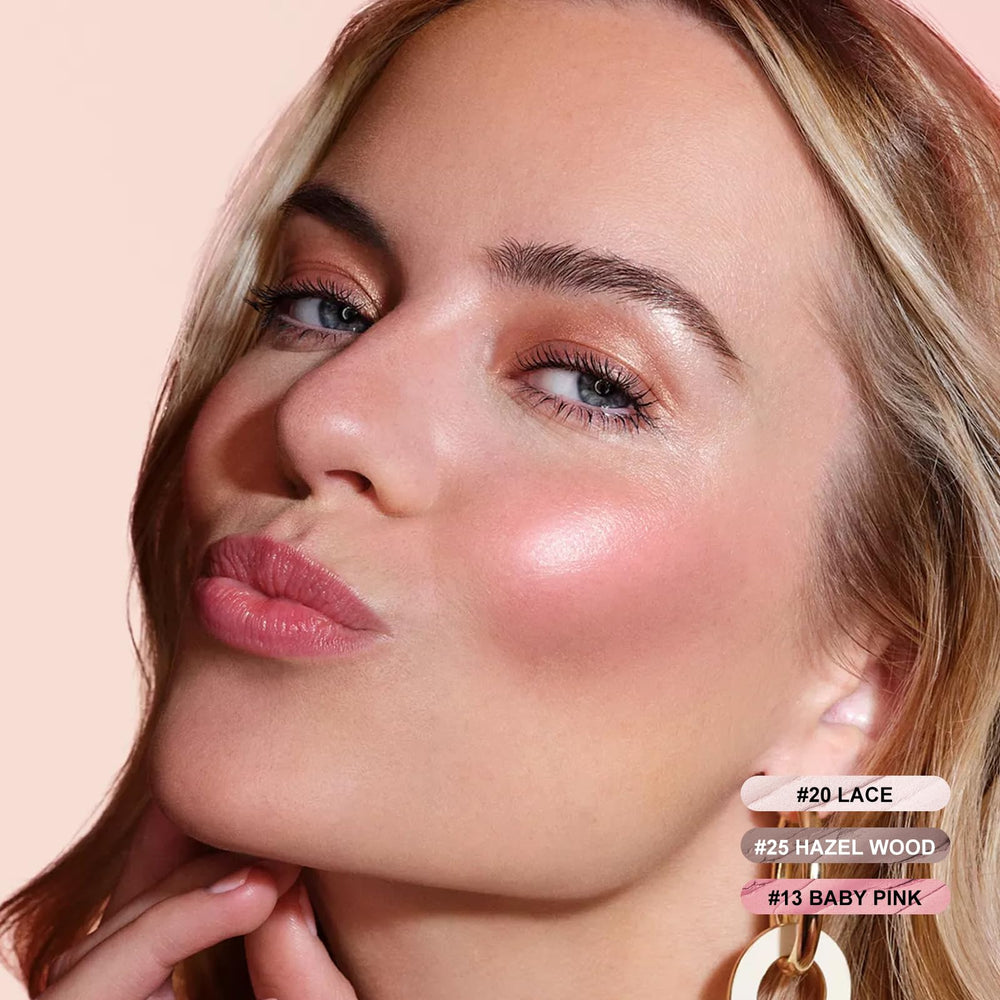 FOCALLURE contour kit swatches reveal blush, bronze, and highlight shades for versatile looks.