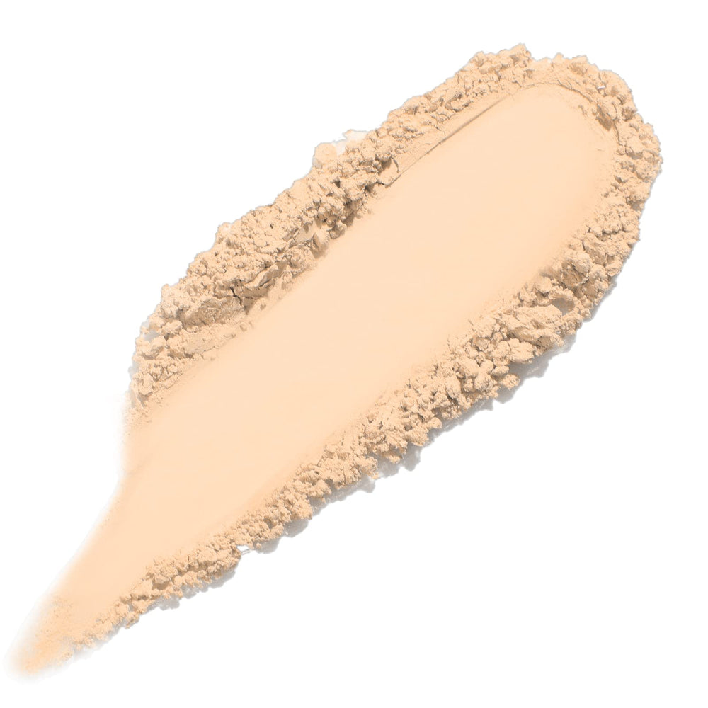 FOCALLURE Poudre pressée Flawless offre une couverture modulable, fini mat durable.