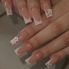 Ongles Foccna 3D fleurs carré rose longue, manicure glamour à domicile.