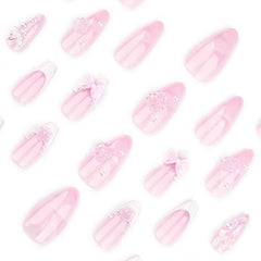 Foccna: ongles brillance rose, effet vernis longue tenue.
