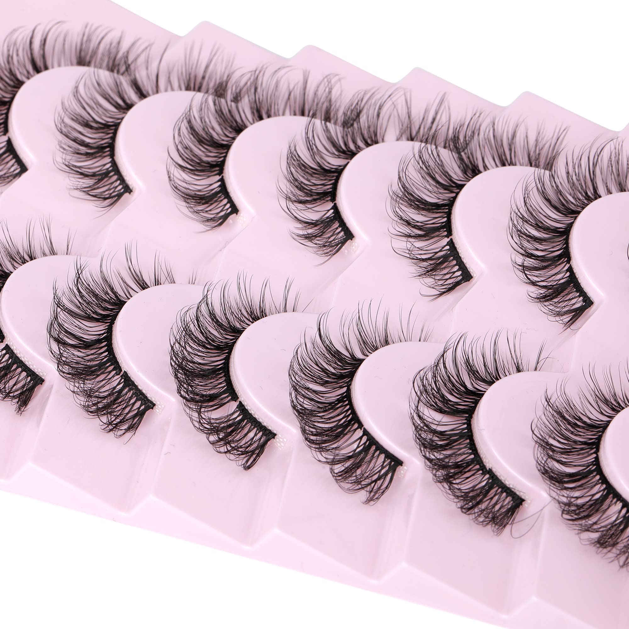Focipeysa cils matte noir: matière douce et rendu naturel.