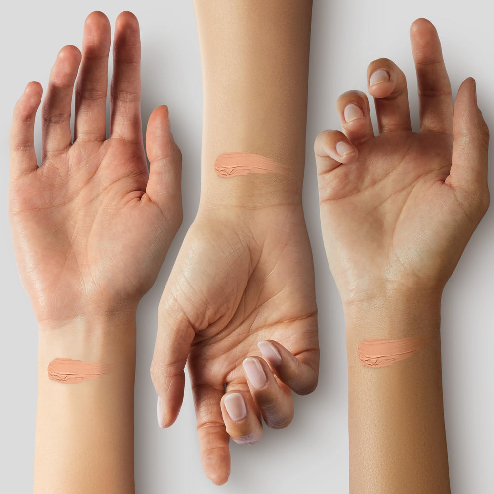 Forever Bloom Bio Mimic Foundation SPF50 protège sans parfum ni parabènes.