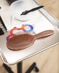 FRAMAR brosse démêlage chocolat, cheveux noueux : douceur et glisse sans douleur.