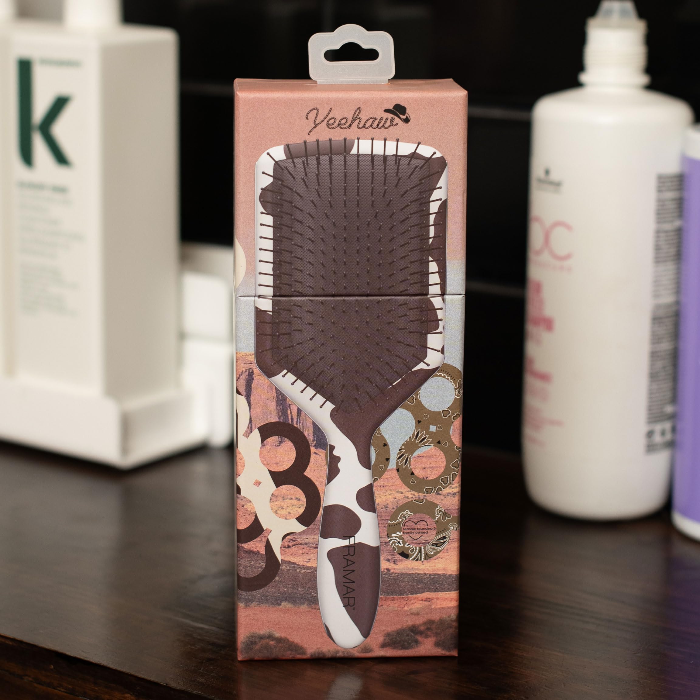 FRAMAR brosse detanglante paddle, compacte et portable pour voyages.