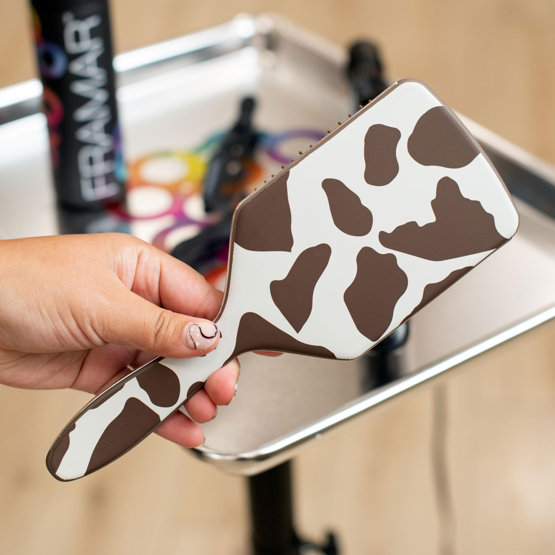 FRAMAR brosse detanglante paddle, massage cuir chevelu et meilleure circulation.