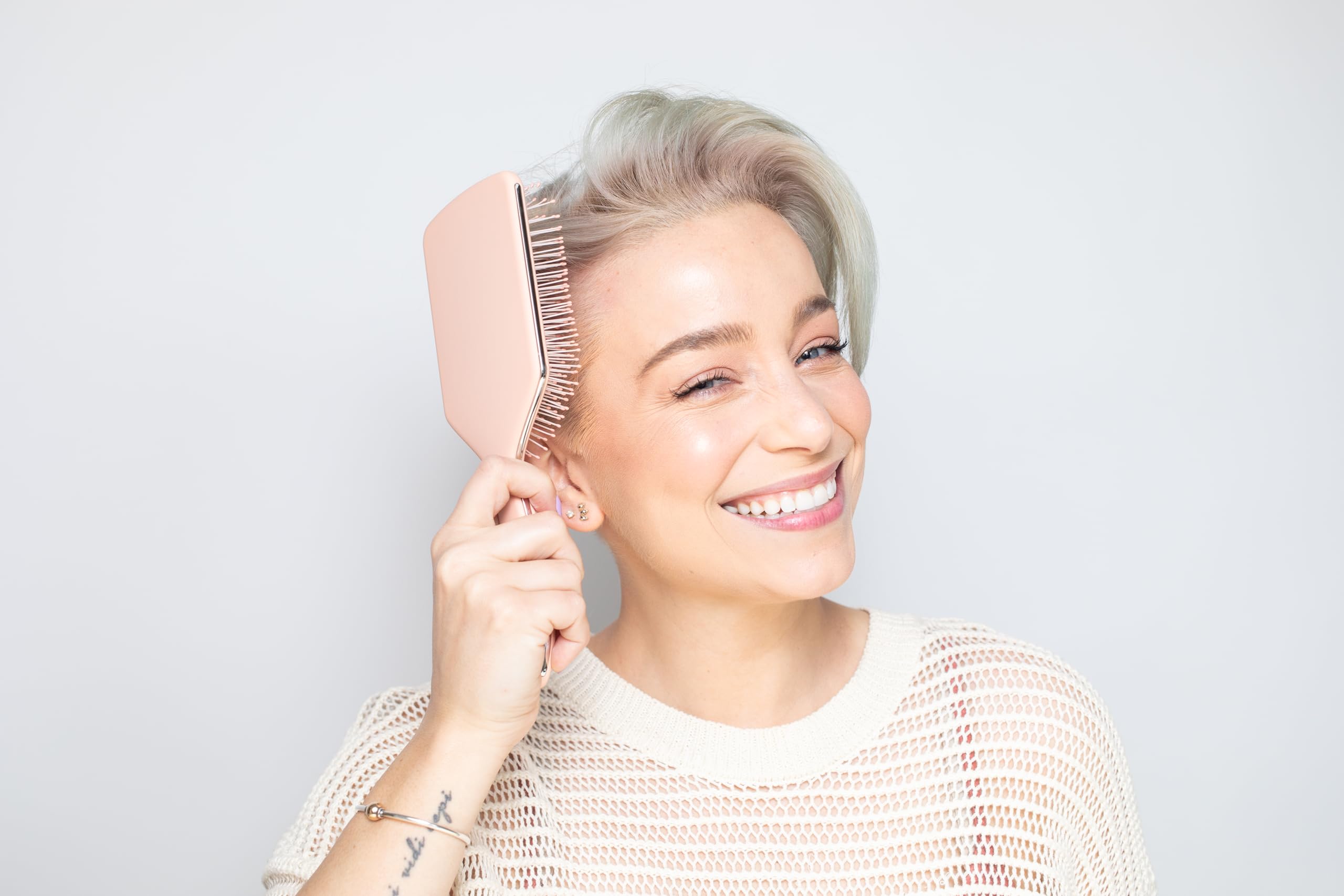 FRAMAR Brosse Voyage: format compact idéal pour déplacements.