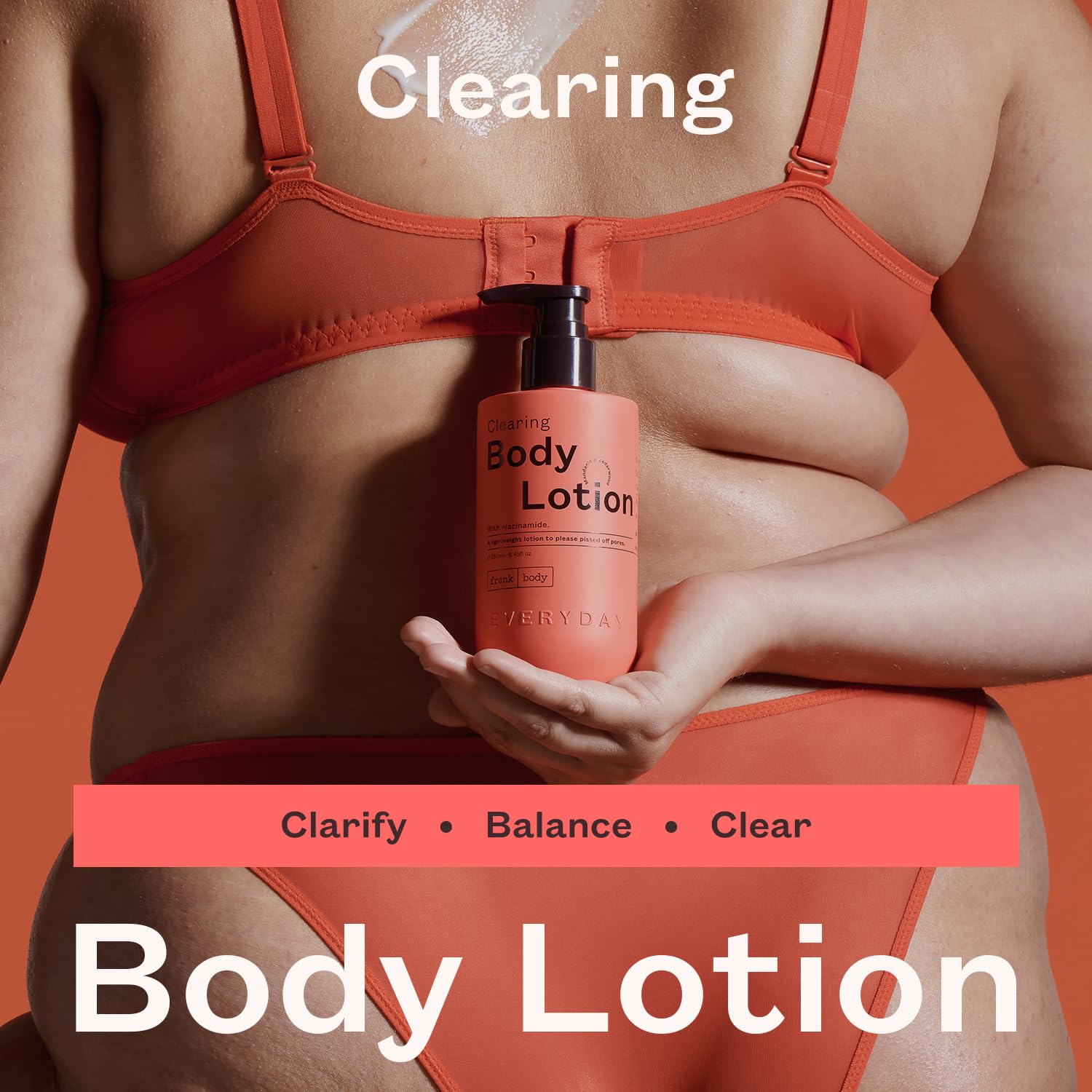 frank body Lotion corporelle purifiante, texture gel légère qui pénètre rapidement et laisse la peau confortable