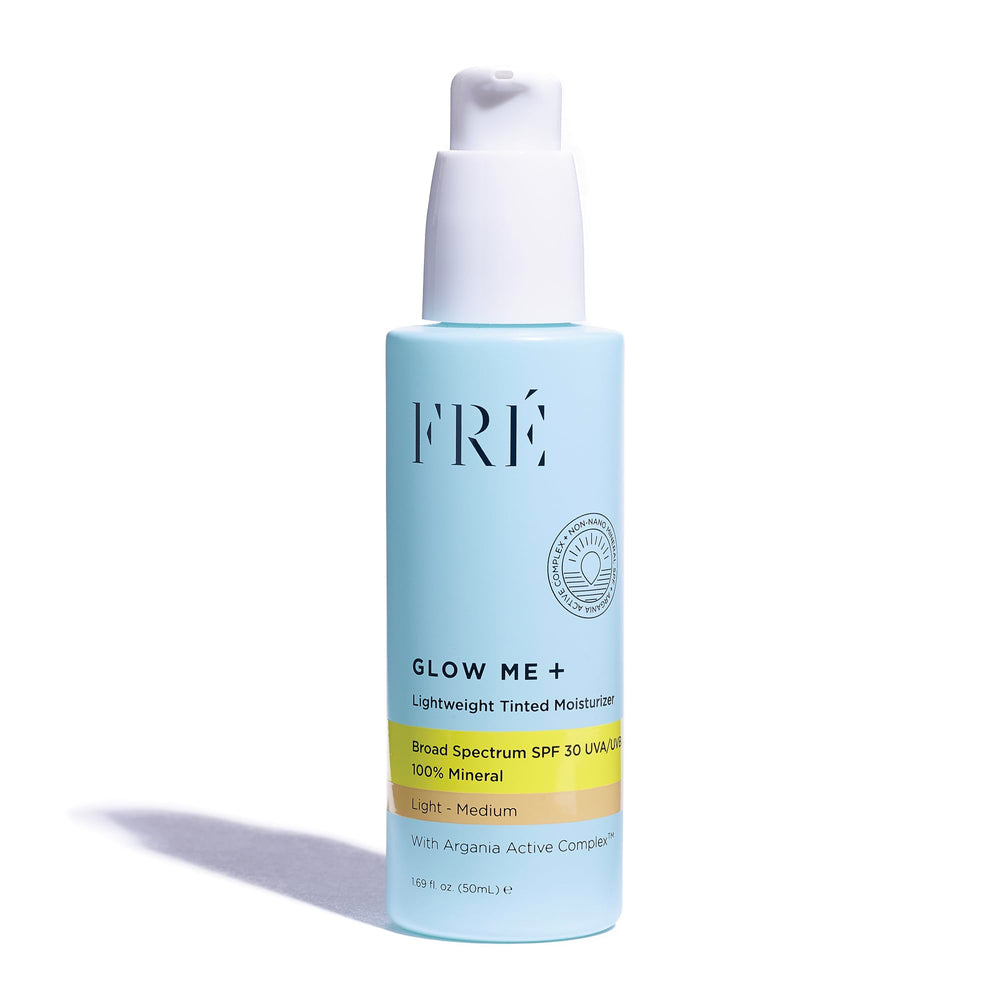 FRÉ Glow Me: rituel quotidien avec soin teinté pour une peau saine et lumineuse.