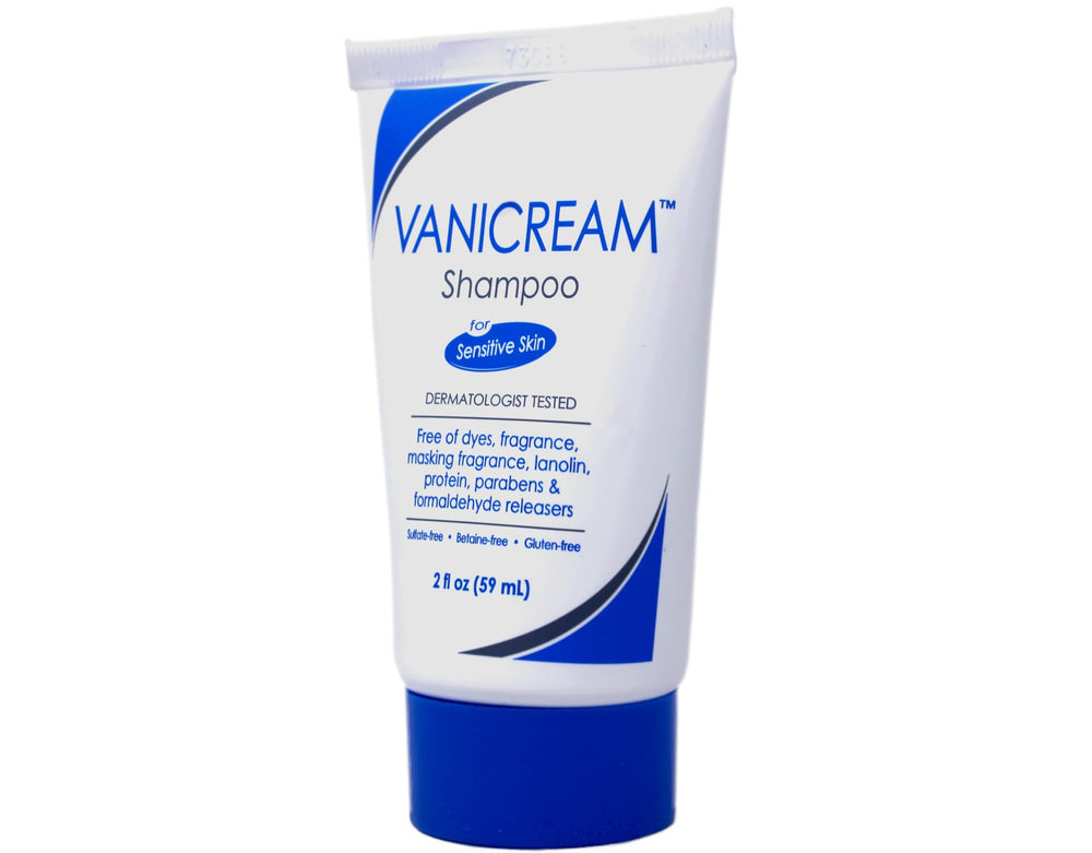 Shampoing Free & Clear, texture douce et fluide pour cheveux propres.