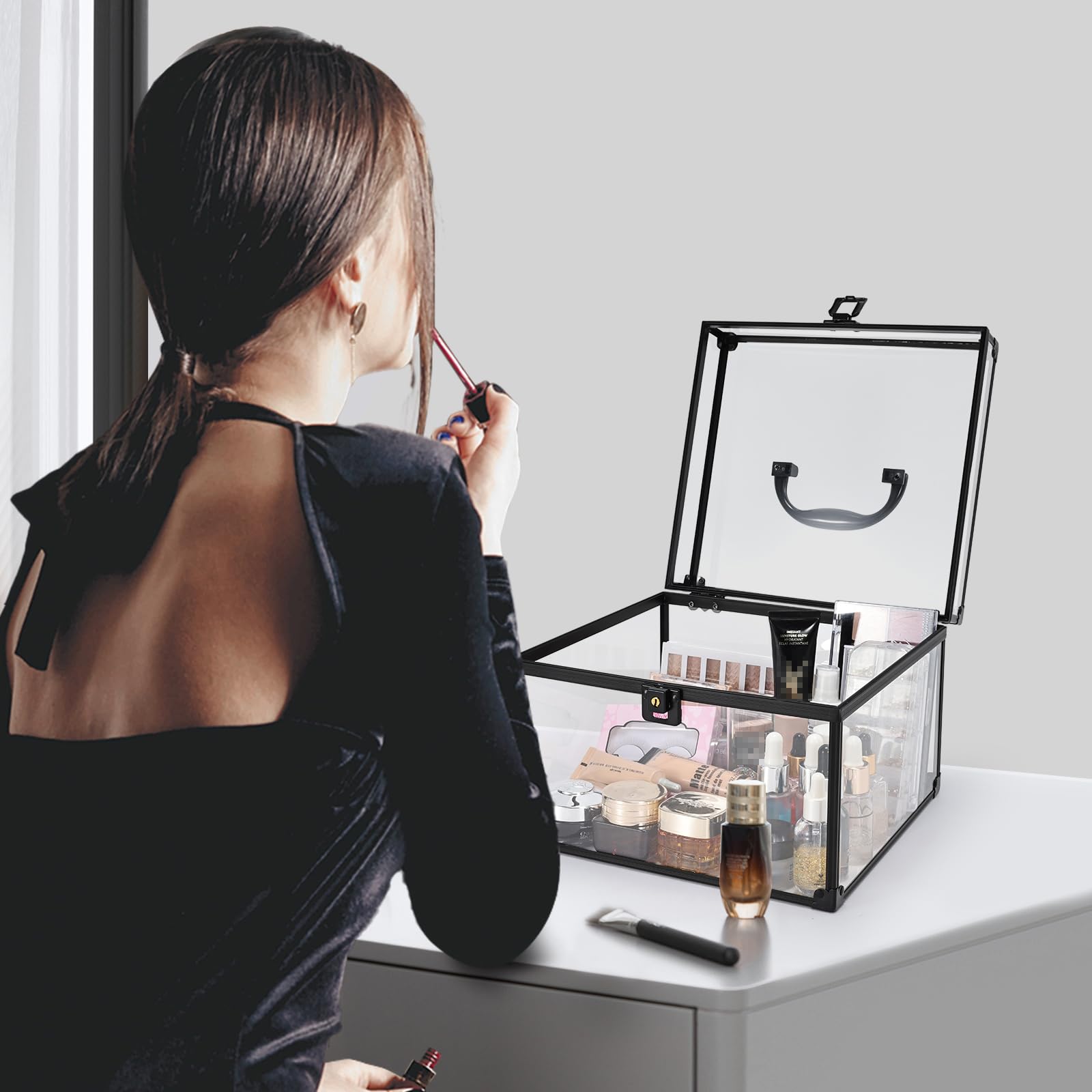 Frenessa coffret transparent indispensable pour artiste maquillage en déplacement.