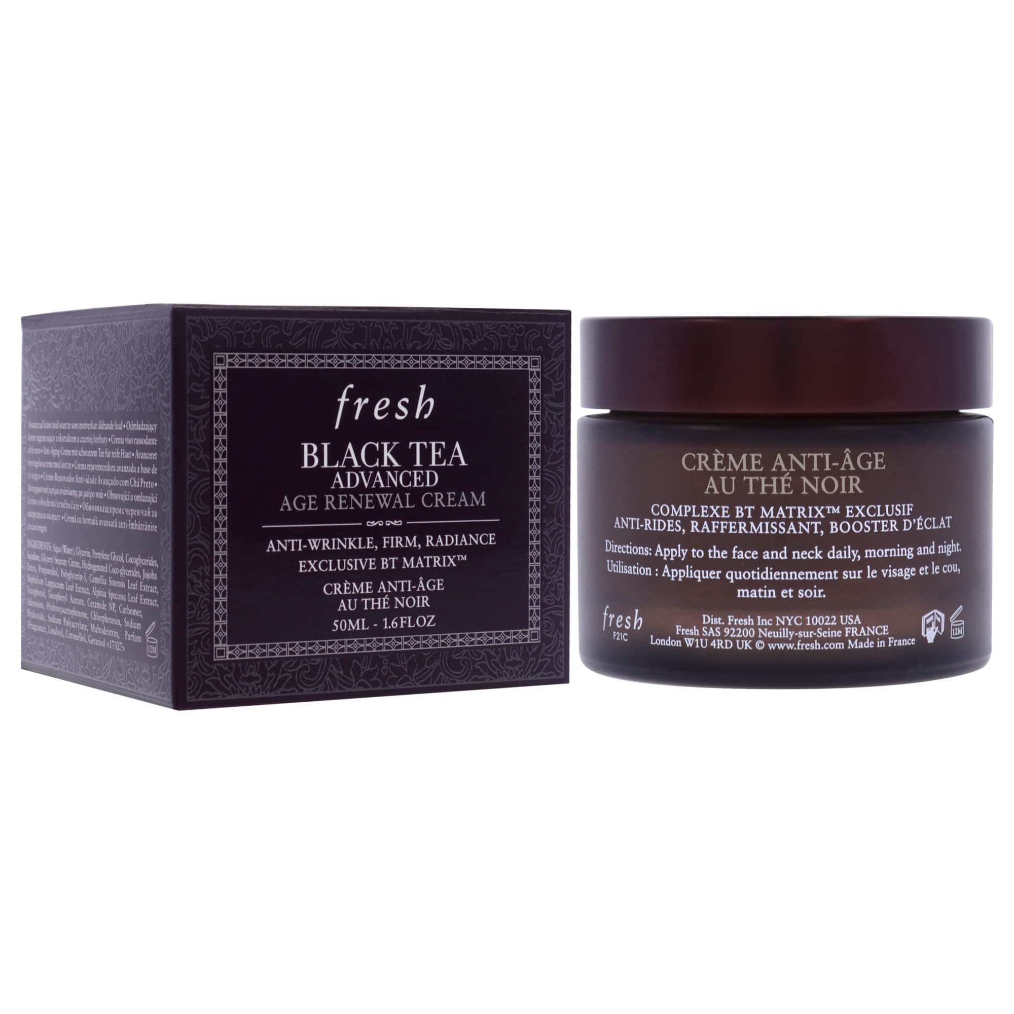 Application visage avec Fresh Crème Anti-âge thé noir, rayonnement progressif.