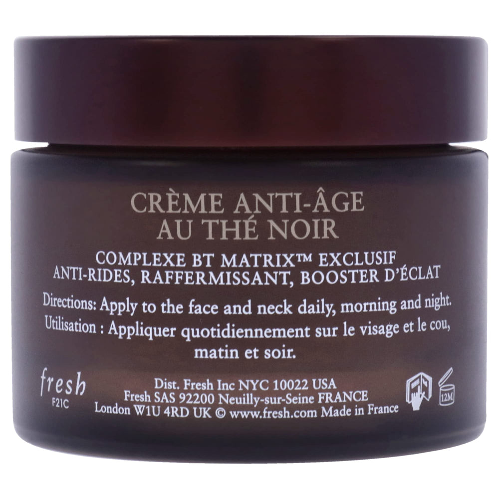 Texture onctueuse Fresh Crème Anti-âge thé noir, effet lissant.