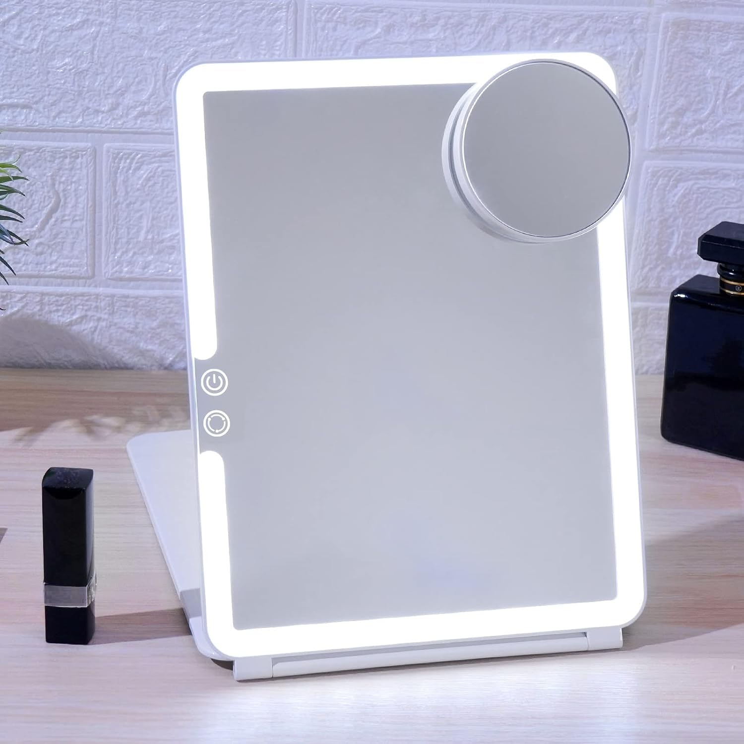 Bouton tactile sensible FUNTOUCH permettant de régler facilement la luminosité