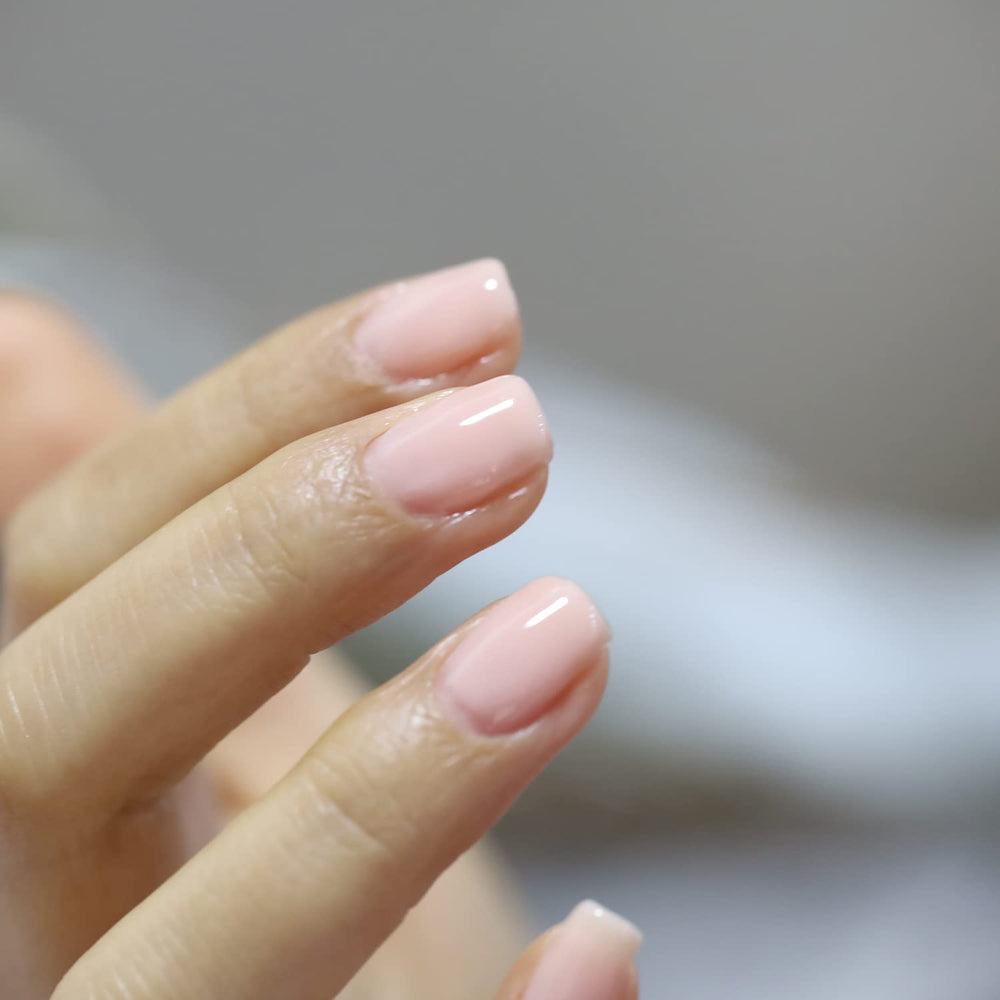 Manucure française rose nude possible avec FZANEST.