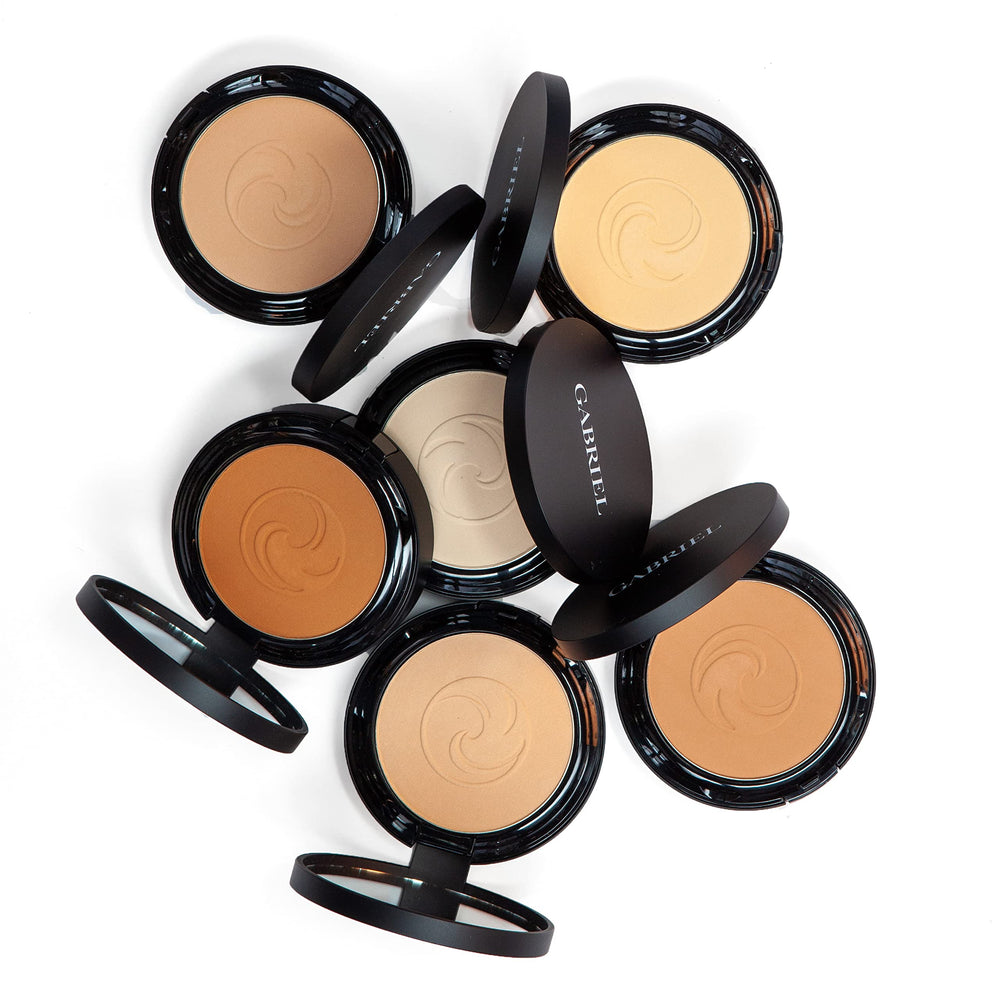 Gabriel Cosmetics boîtier compact pour retouches rapides.