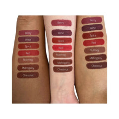 Gabriel Cosmetics Lipliner Wine — swatch révélant teinte riche et finition veloutée.