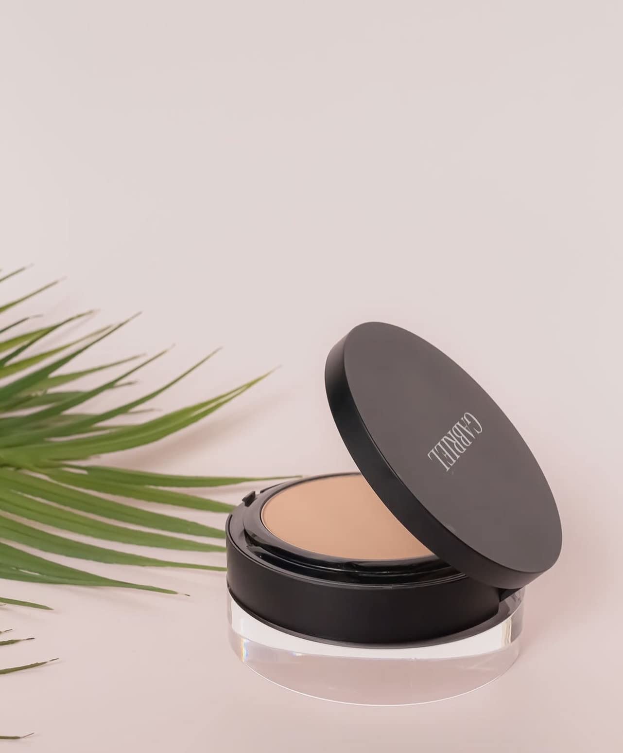 Gabriel Cosmetics sans parabènes pour une routine plus légère.
