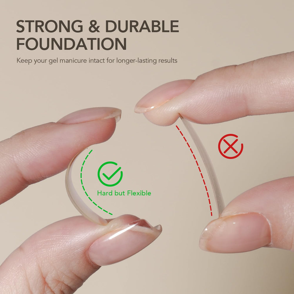 GAOY Builder Base, application sur ongles, modèle une finition naturelle.