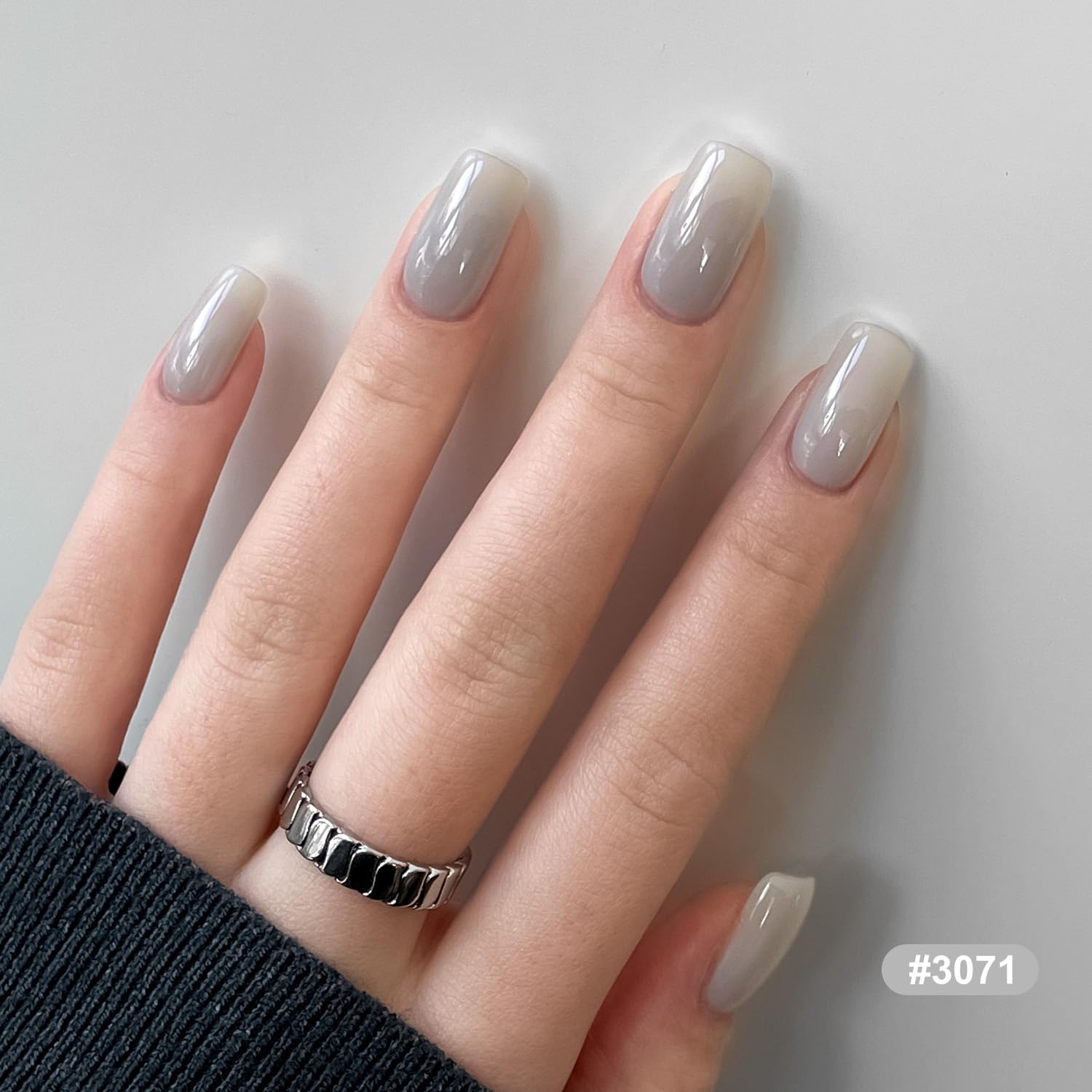 GAOY Jelly: tenue possible jusqu'à quatre semaines avec une base/top coat.