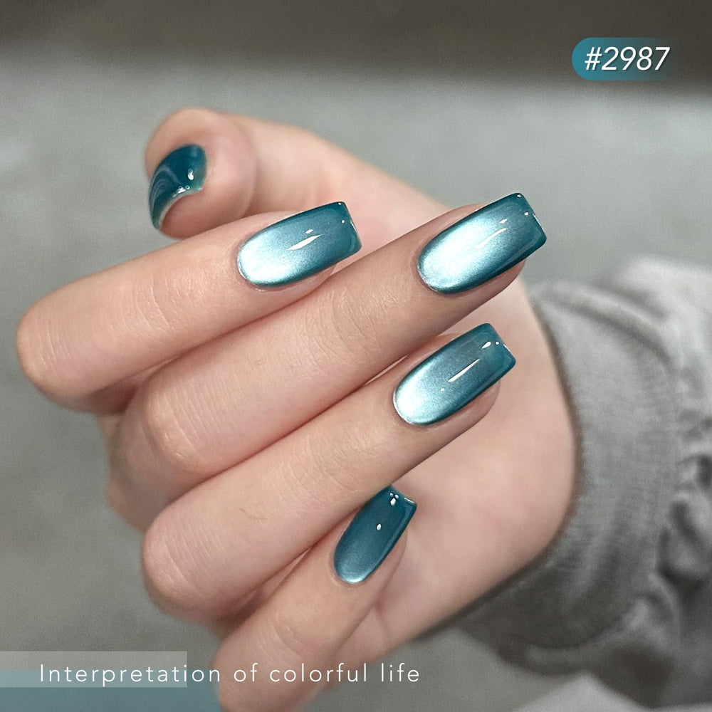 GAOY finition paillettes holographiques pour une allure moderne et lumineuse.