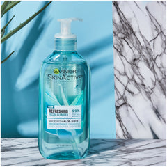 Garnier SkinActive Aloe : flacon rafraîchissant rappelant une routine rapide après le sport.