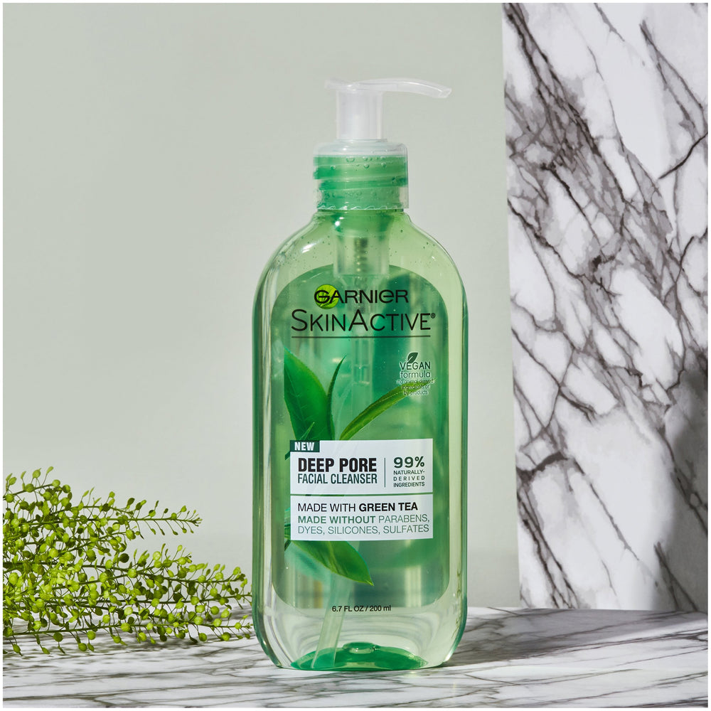 Garnier SkinActive: rinçage-eau-claire laisse peau propre sans residu.