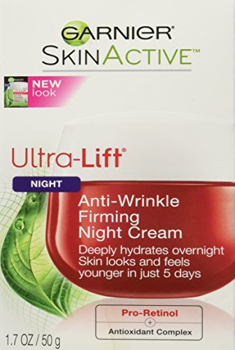 Garnier SkinActive Ultra-Lift Nuit – texture crème légère prête à l'application nocturne.