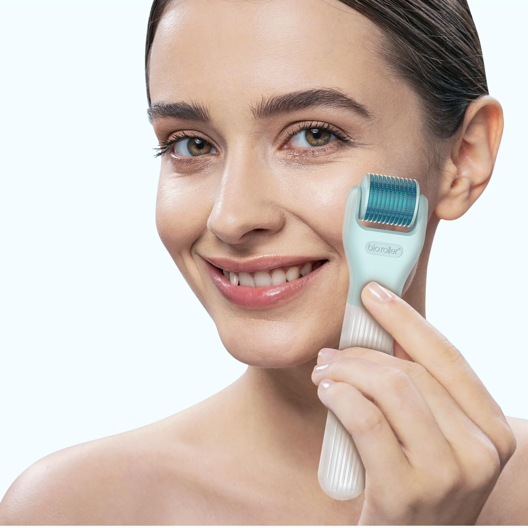 Utilisation douce sur visage et barbe grâce à des têtes interchangeables.