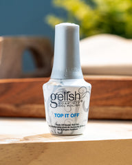 Gelish Top It Off: fini brillant durable parfait pour la manucure gel.