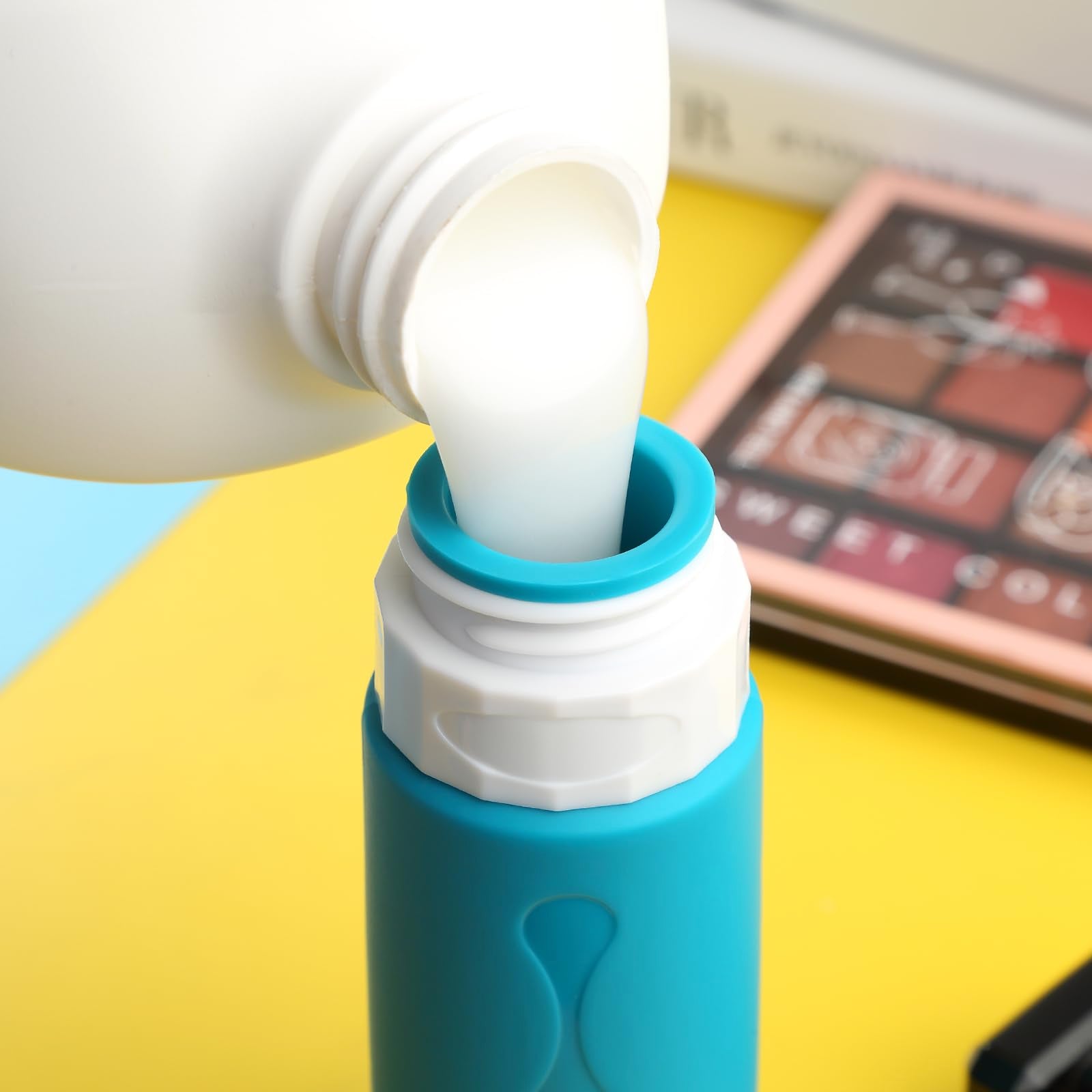 Gemice bouteilles TSA approuvees, ideales pour voyager et se ravitailler.