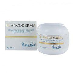 Crème Blancoderma sur le visage, hydratation durable et peau plus lumineuse.