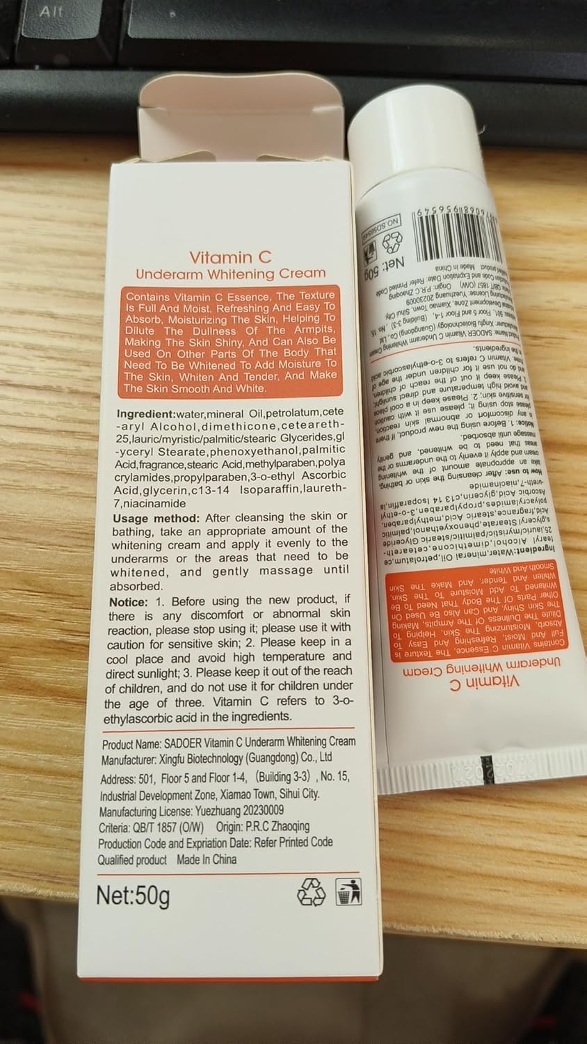 Generic Crème taches intimes cou sombre, application rapide et agréable.